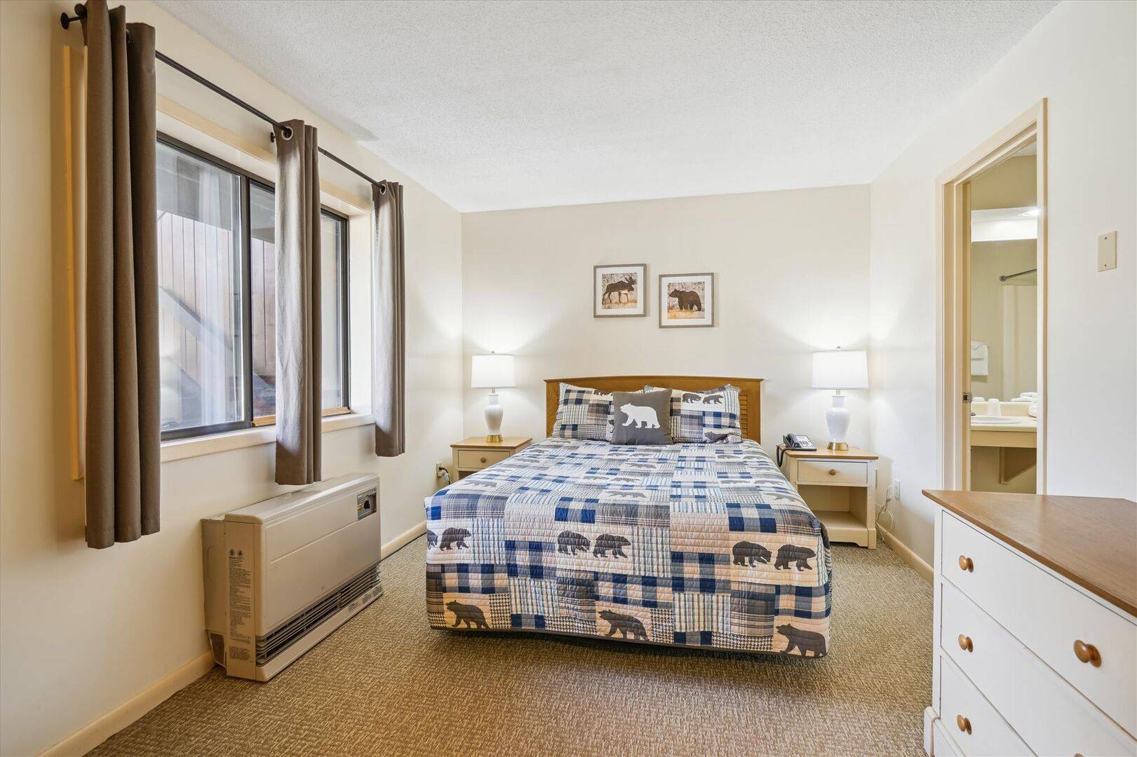 102 Cedarbrook One bedroom Queen Suite | Photo 9