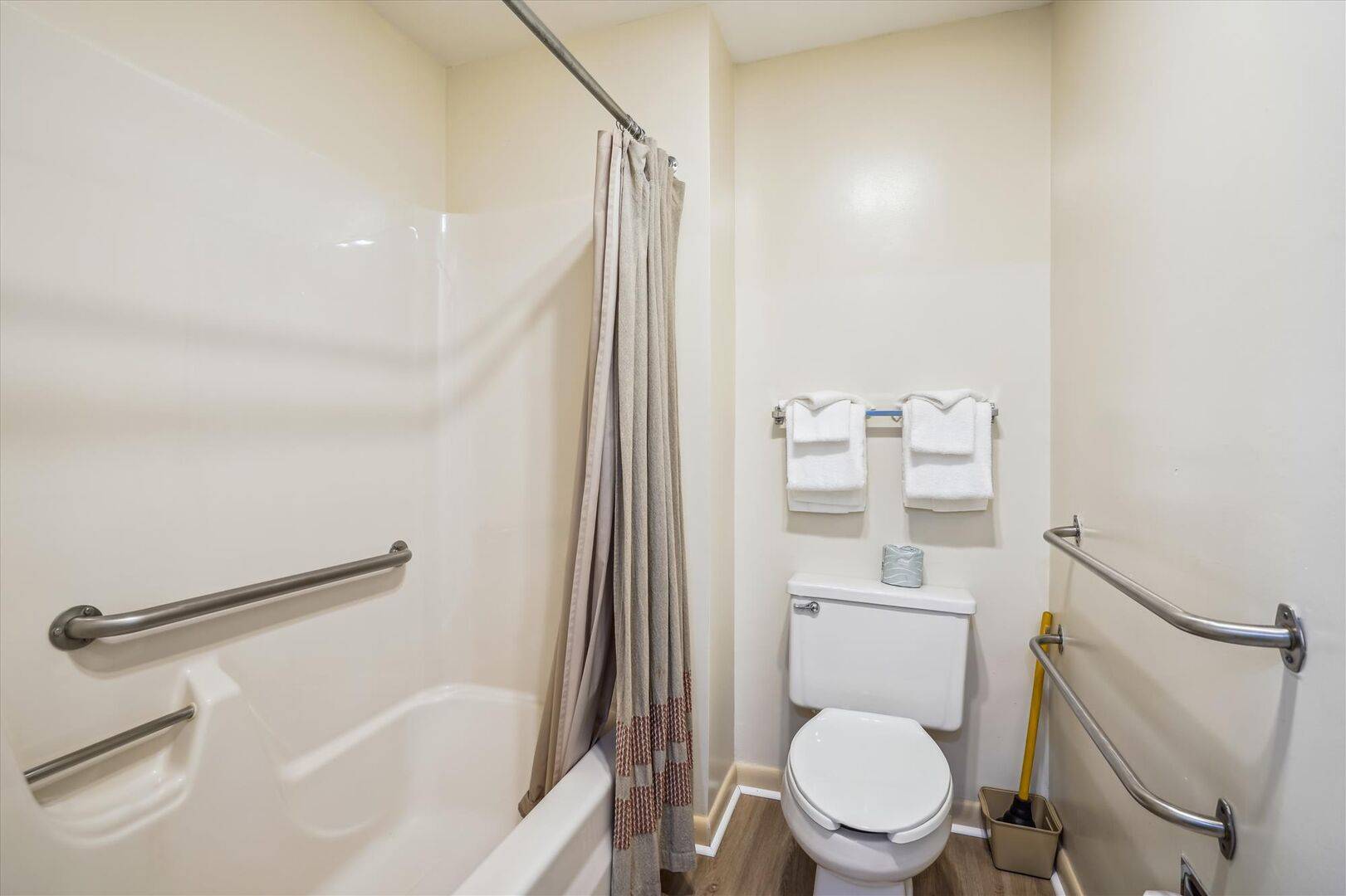103 104 Cedarbrook Two bedroom Suite | Photo 23