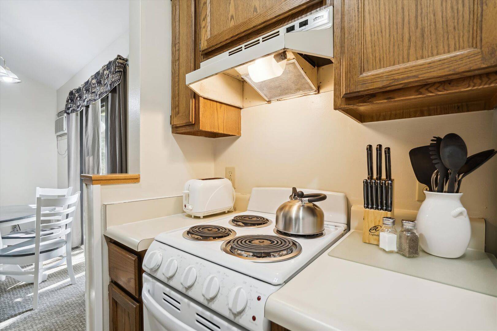 103 104 Cedarbrook Two bedroom Suite | Photo 8