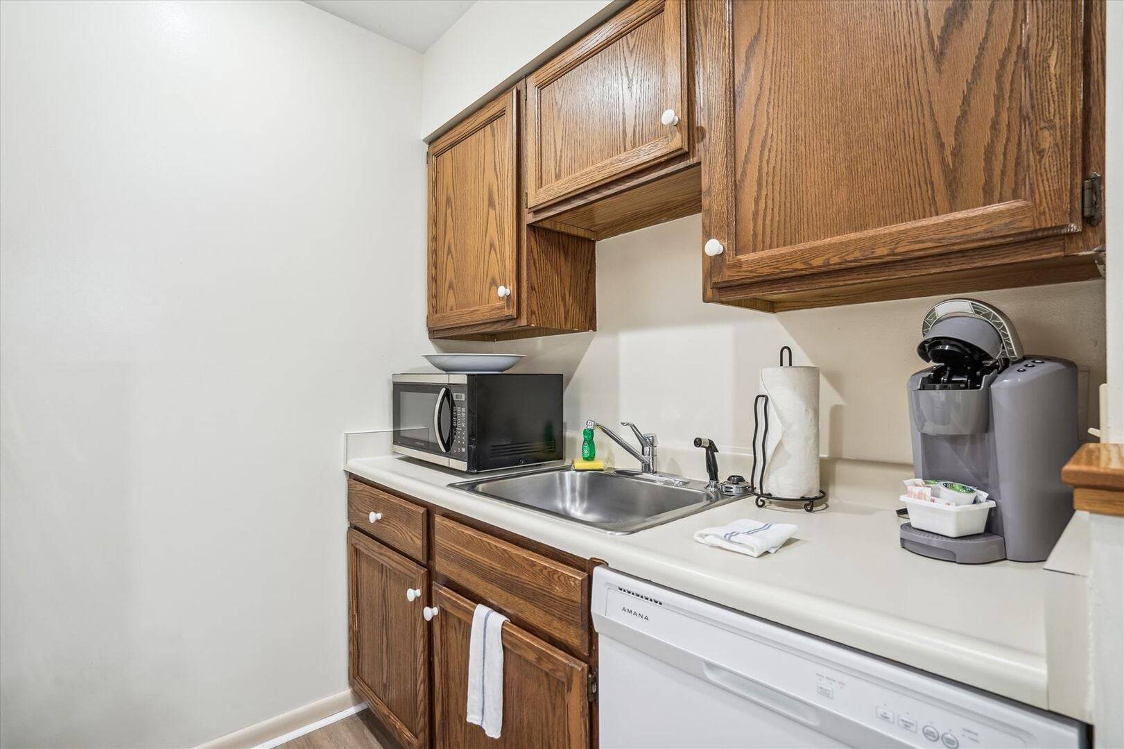 106 Cedarbrook One bedroom Queen Suite | Photo 7