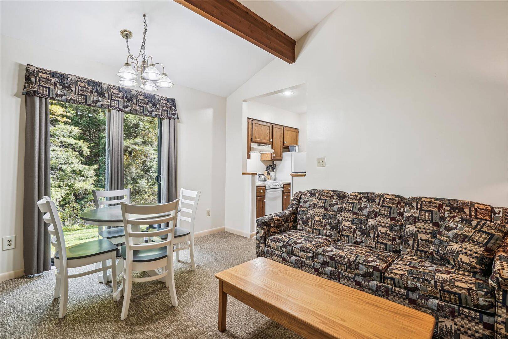 106 Cedarbrook One bedroom Queen Suite | Photo 4