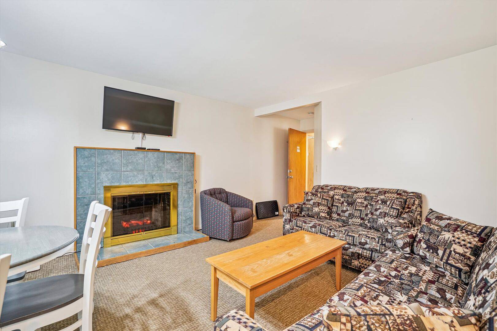 108 Cedarbrook One bedroom Queen Suite | Photo 5