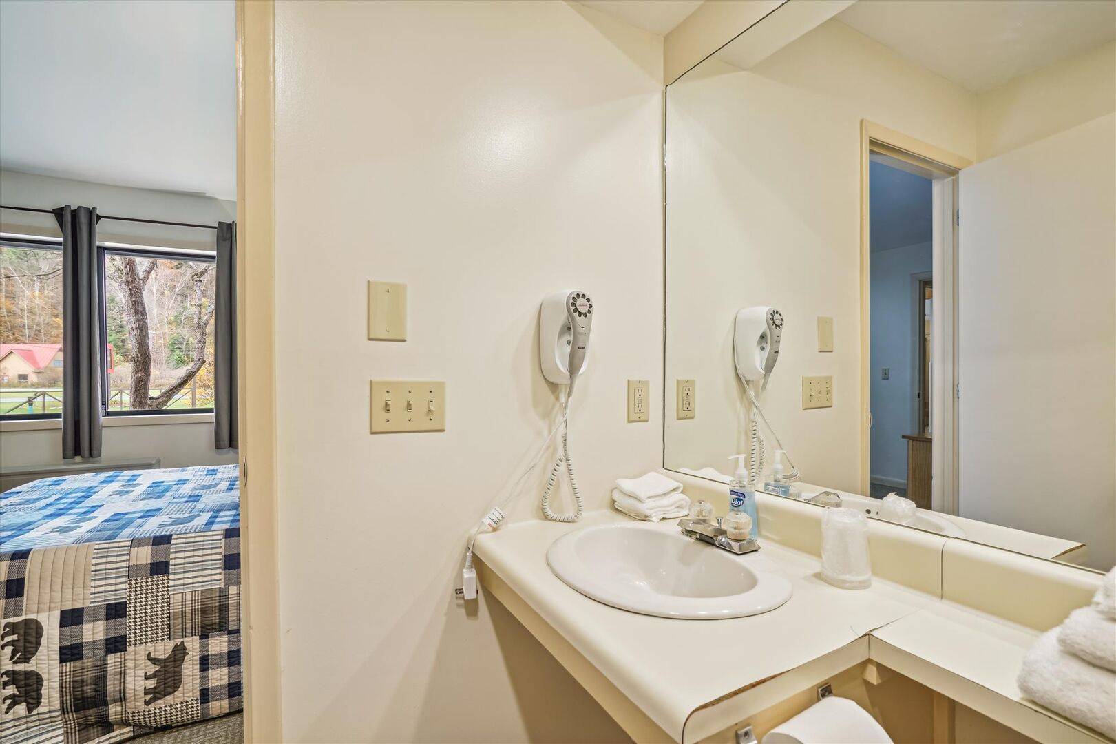 109 110 Cedarbrook Two bedroom Suite | Photo 33