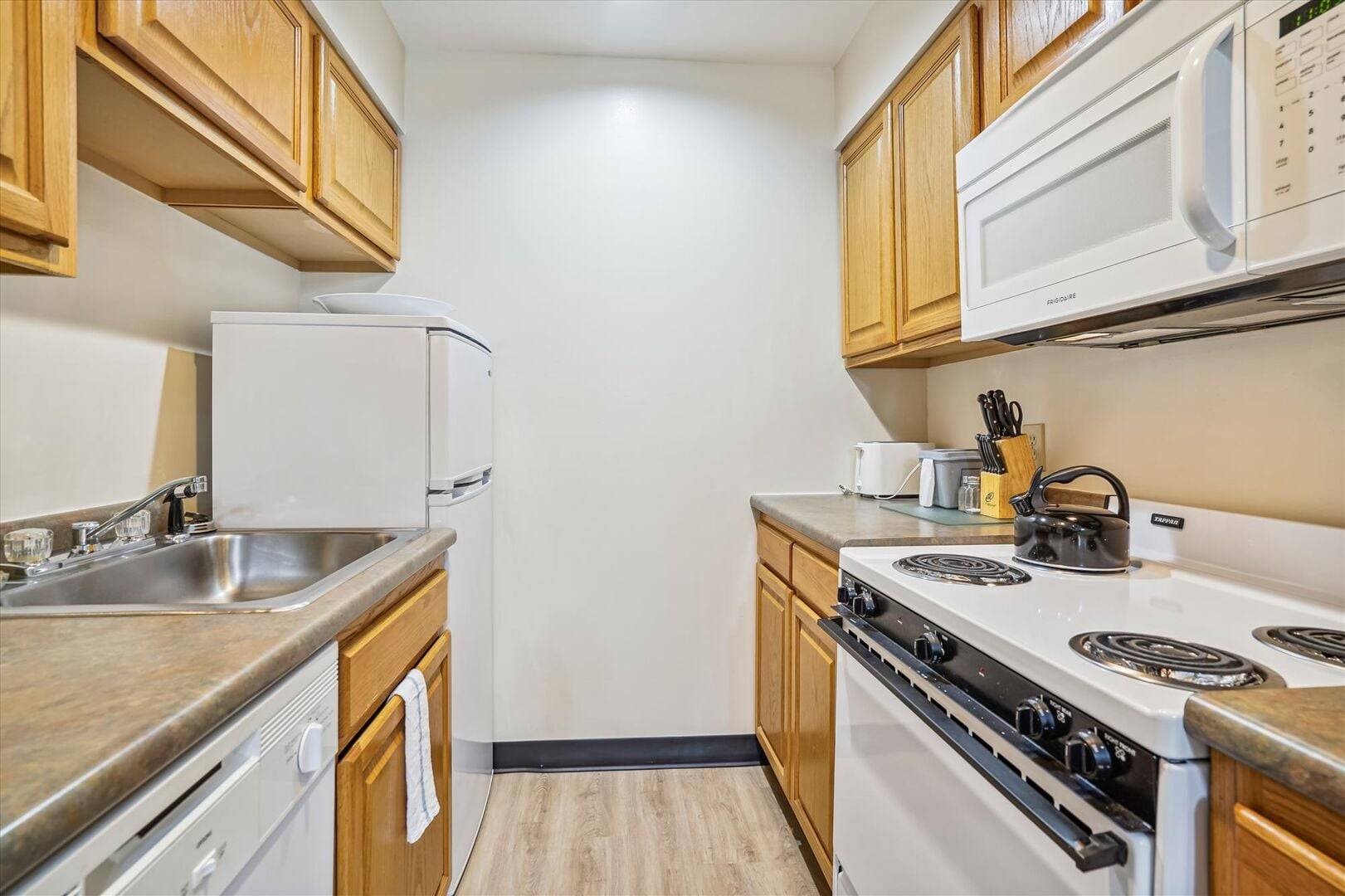 109 110 Cedarbrook Two bedroom Suite | Photo 23