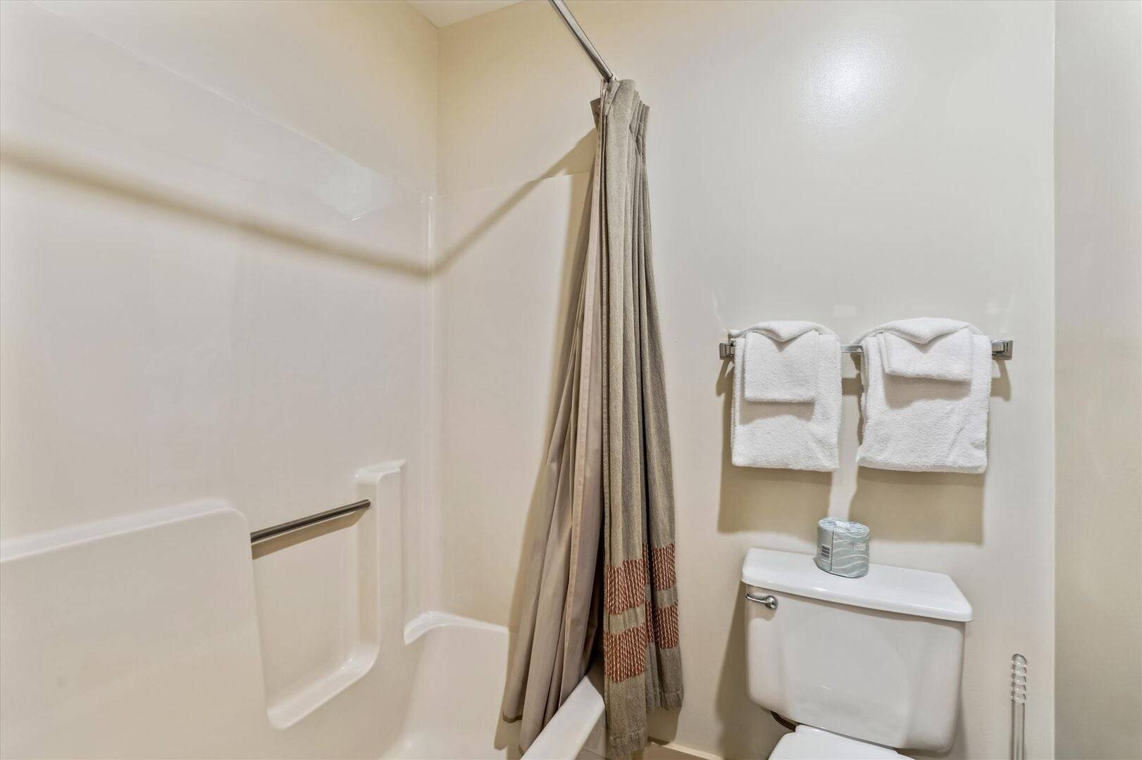 114 116 Cedarbrook Junior Suite | Photo 20