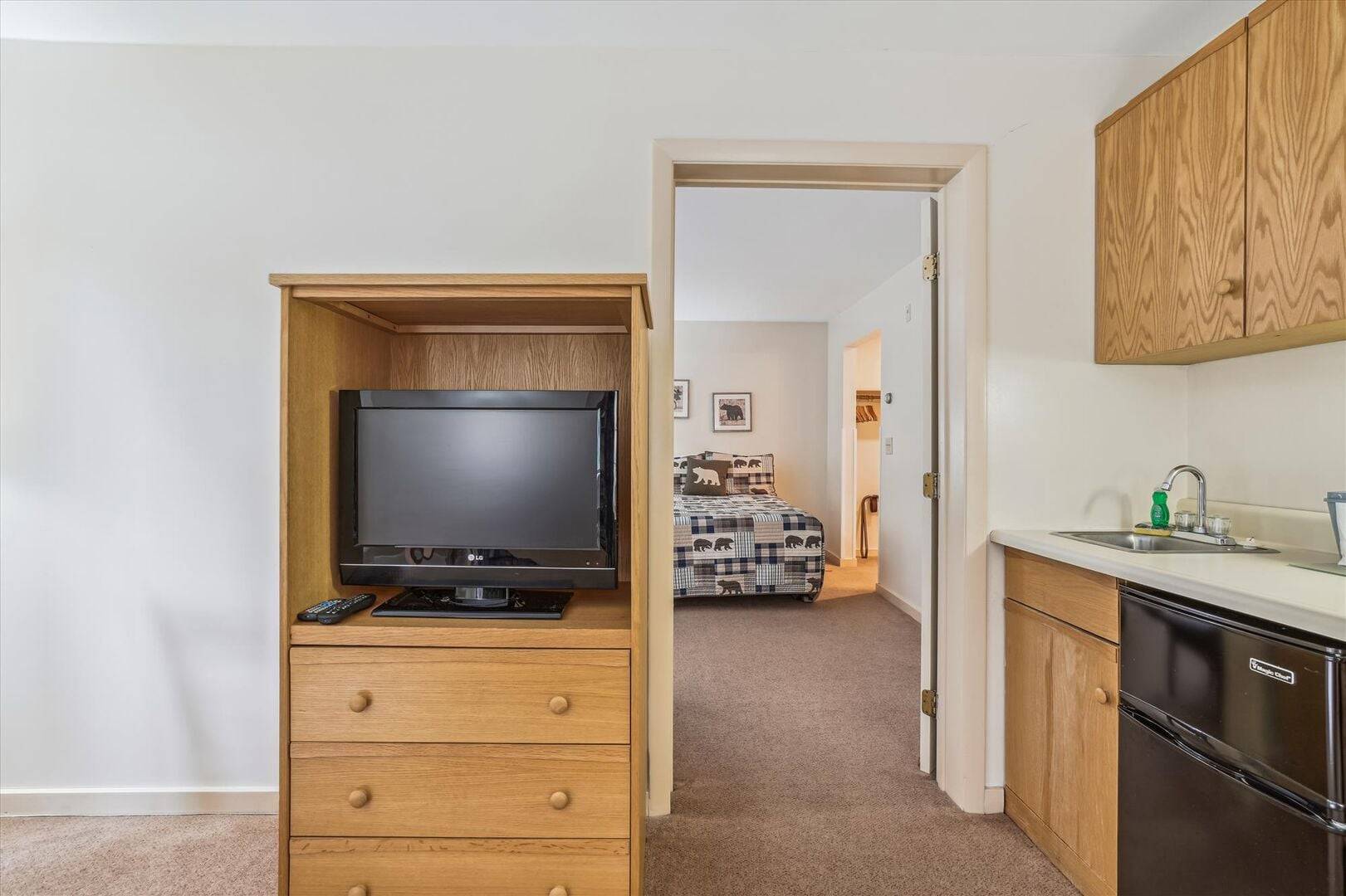 114 116 Cedarbrook Junior Suite | Photo 7