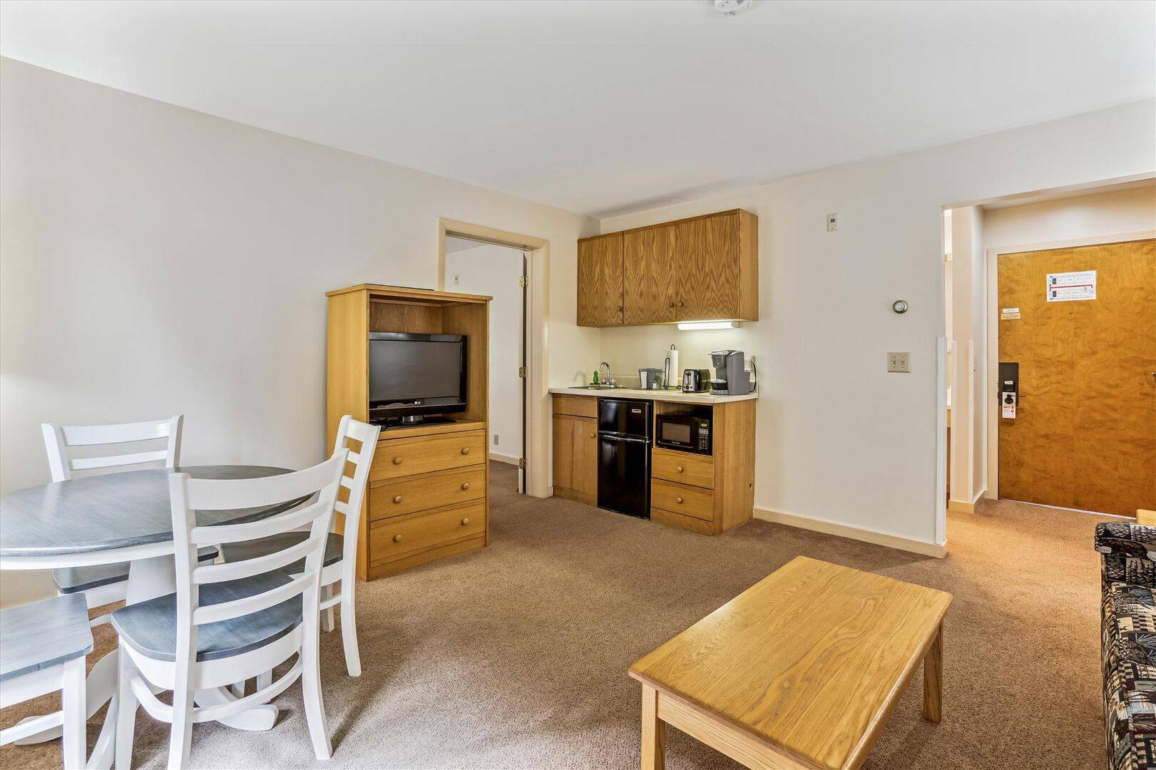 114 Cedarbrook Efficiency/Sleeper Sofa Only | Photo 3