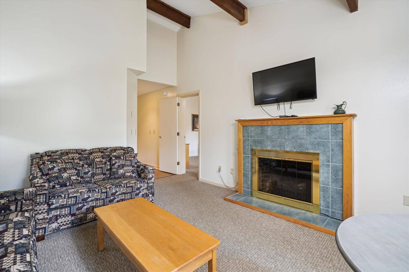 203 Cedarbrook One bedroom Queen Suite | Photo 2