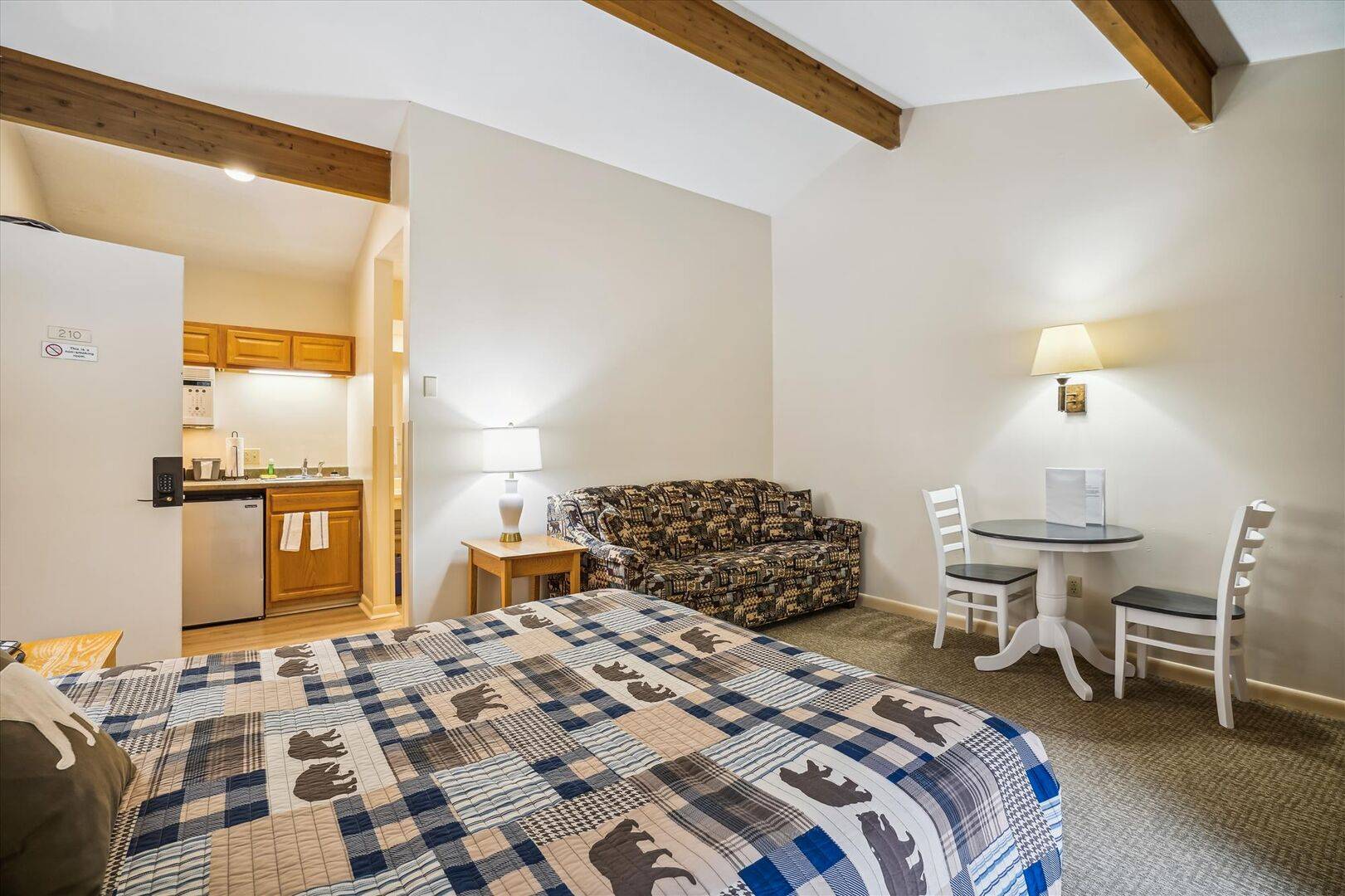 207 208 Cedarbrook Two bedroom Suite | Photo 22