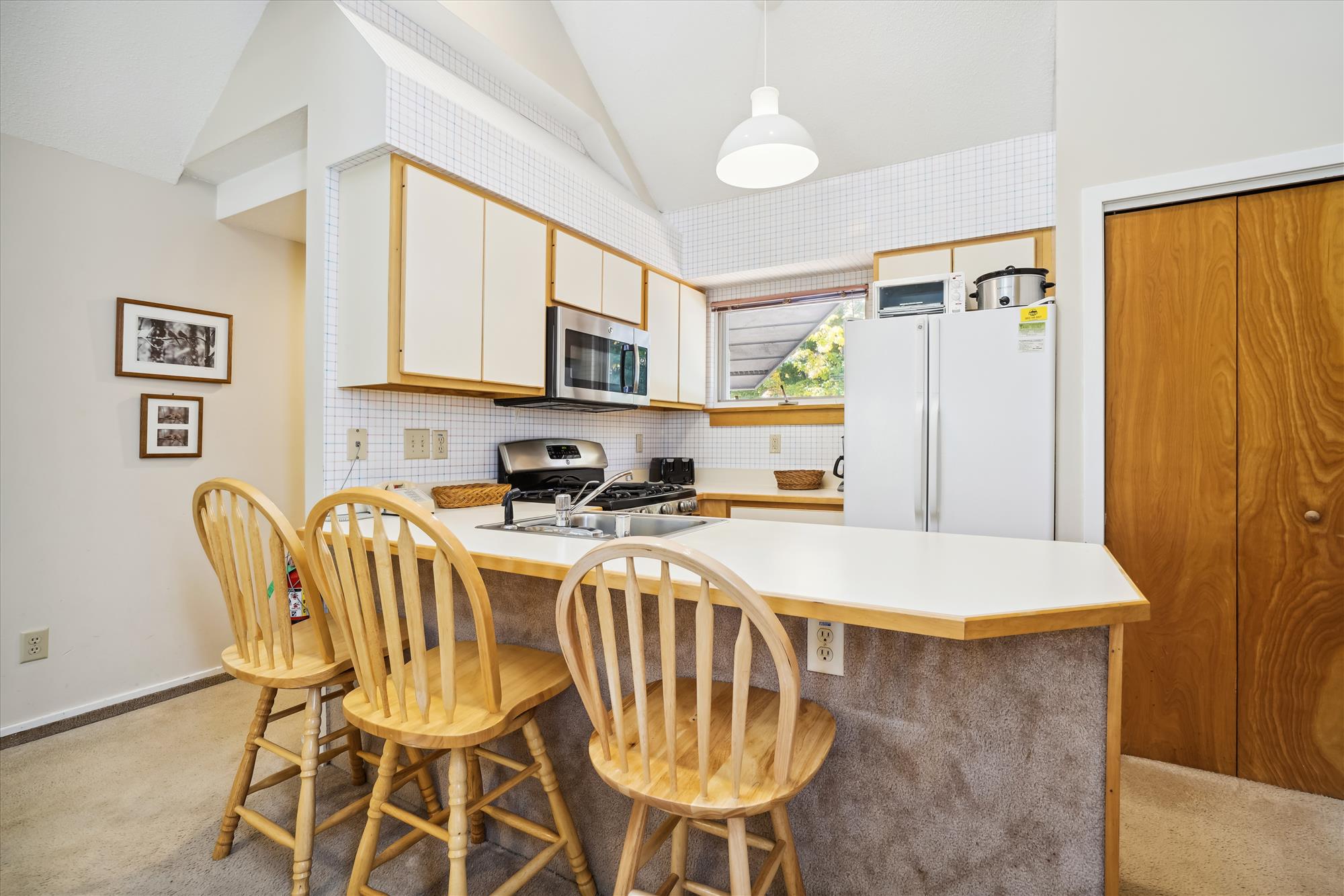 Breakfast Bar