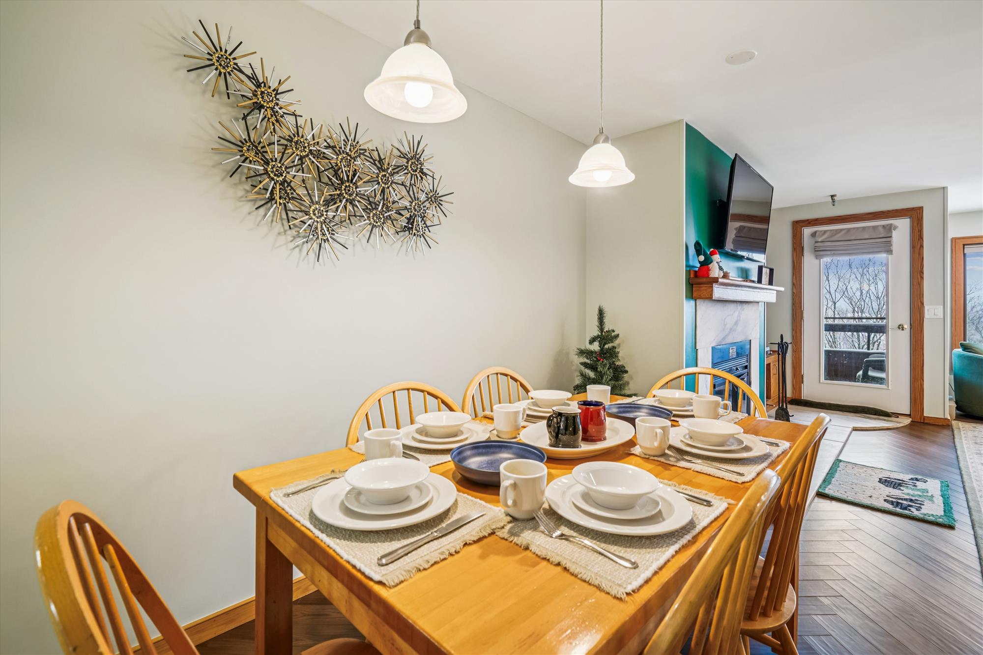 Dining Space with Fireplace Nearby