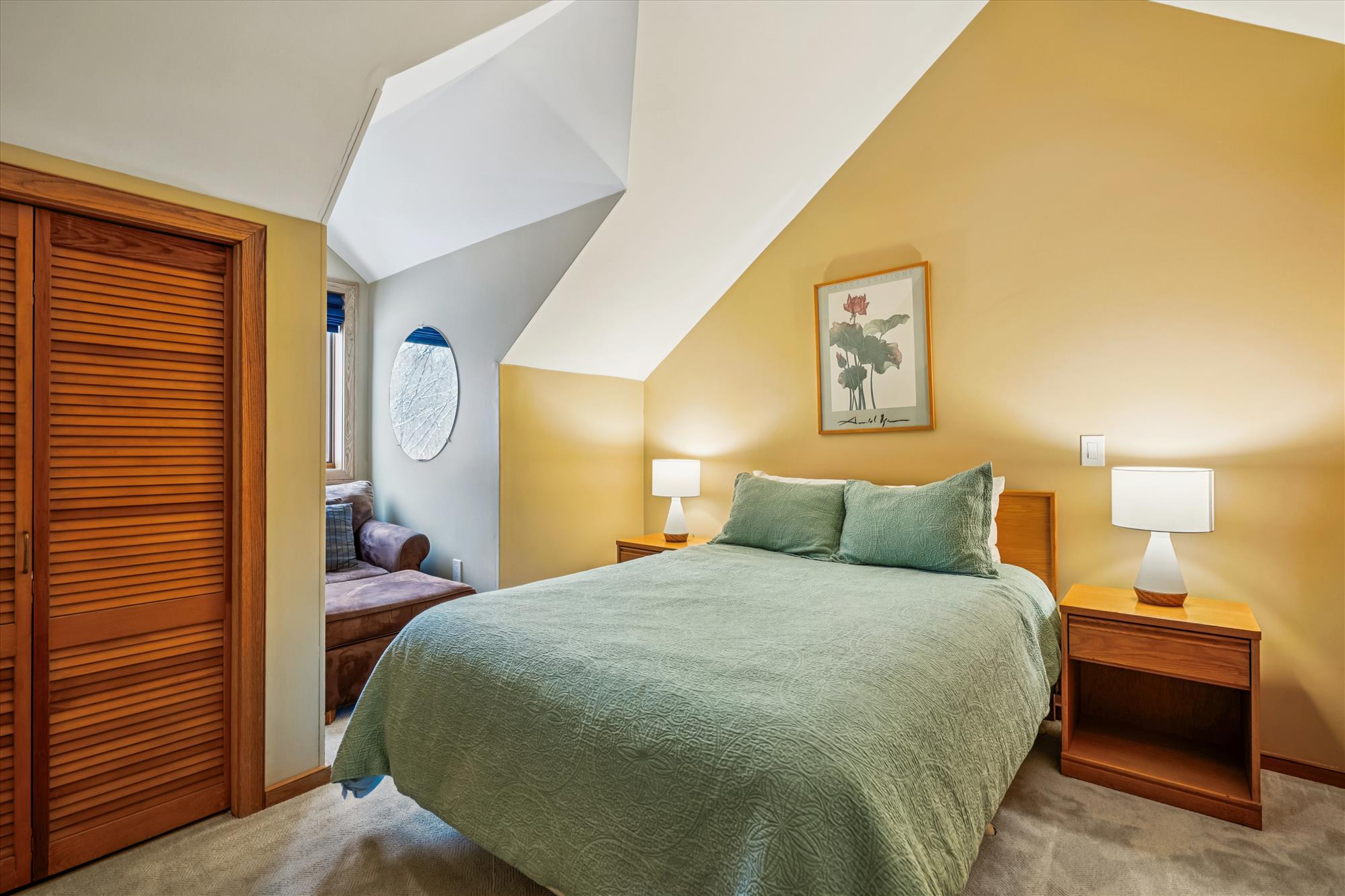 Queen Bedroom with Vaulted Ceilings