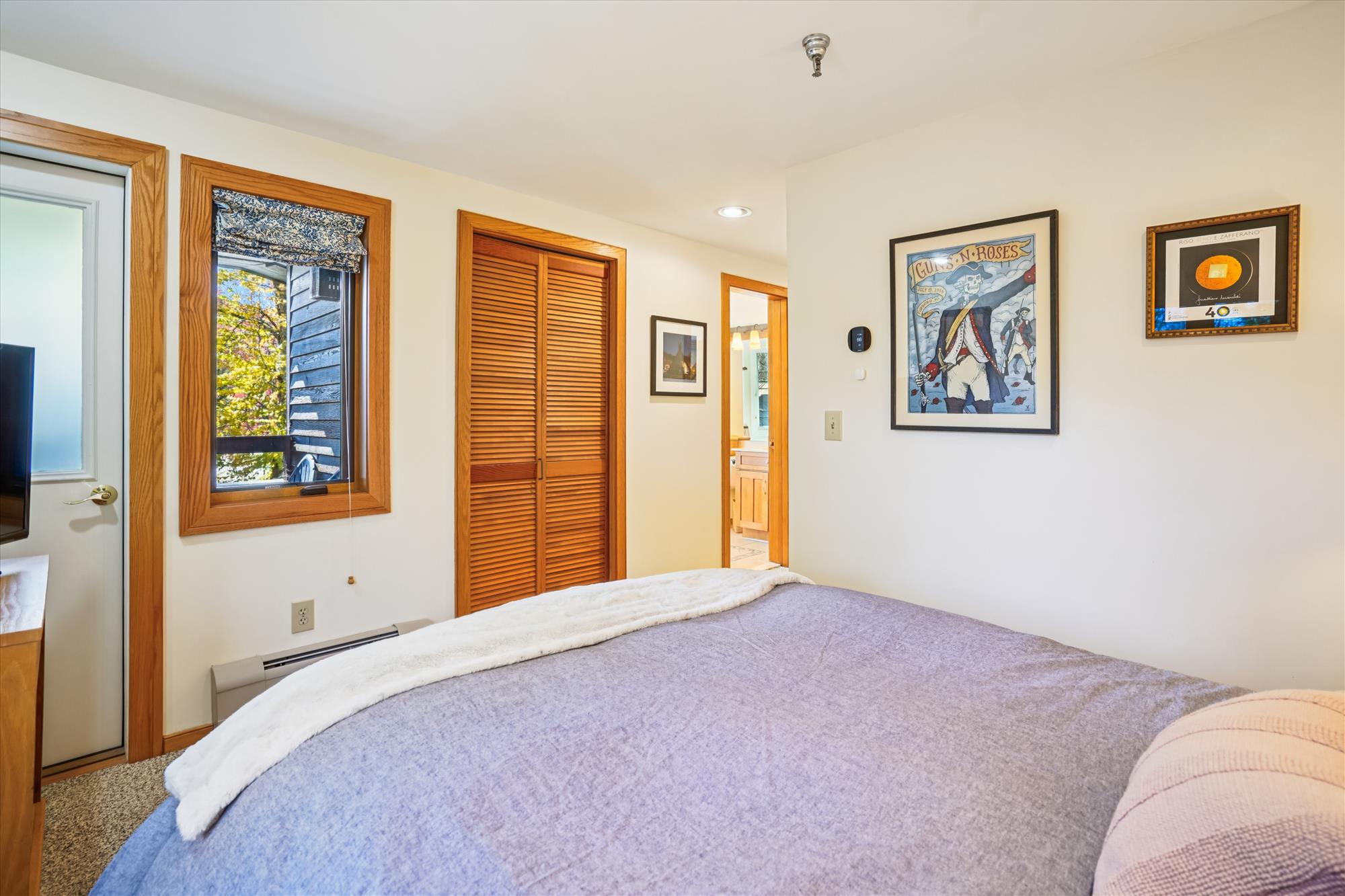 Queen Bedroom