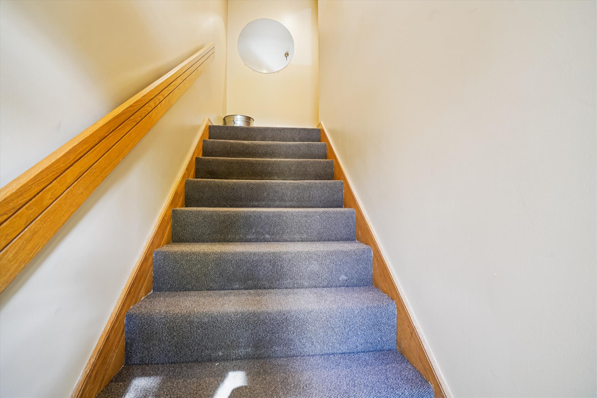 Stairway to Main Level