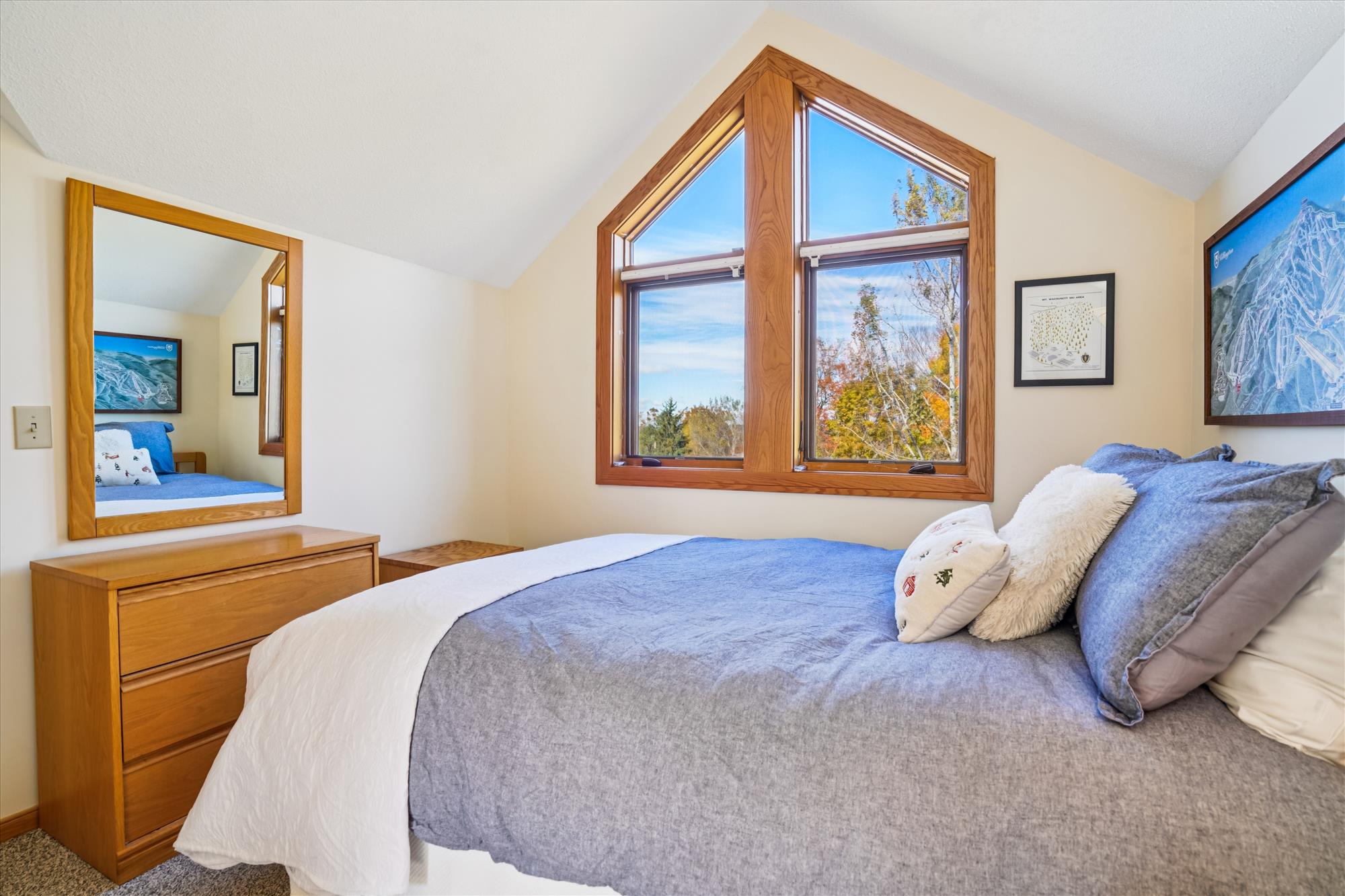 Queen Bedroom with Mountain Views