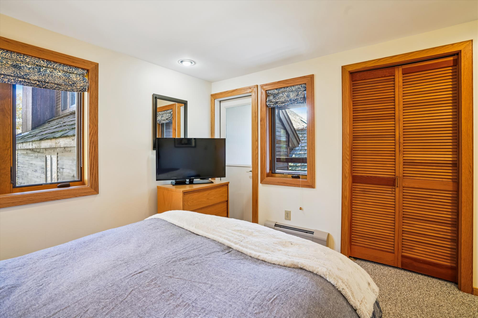 Queen Bedroom with TV