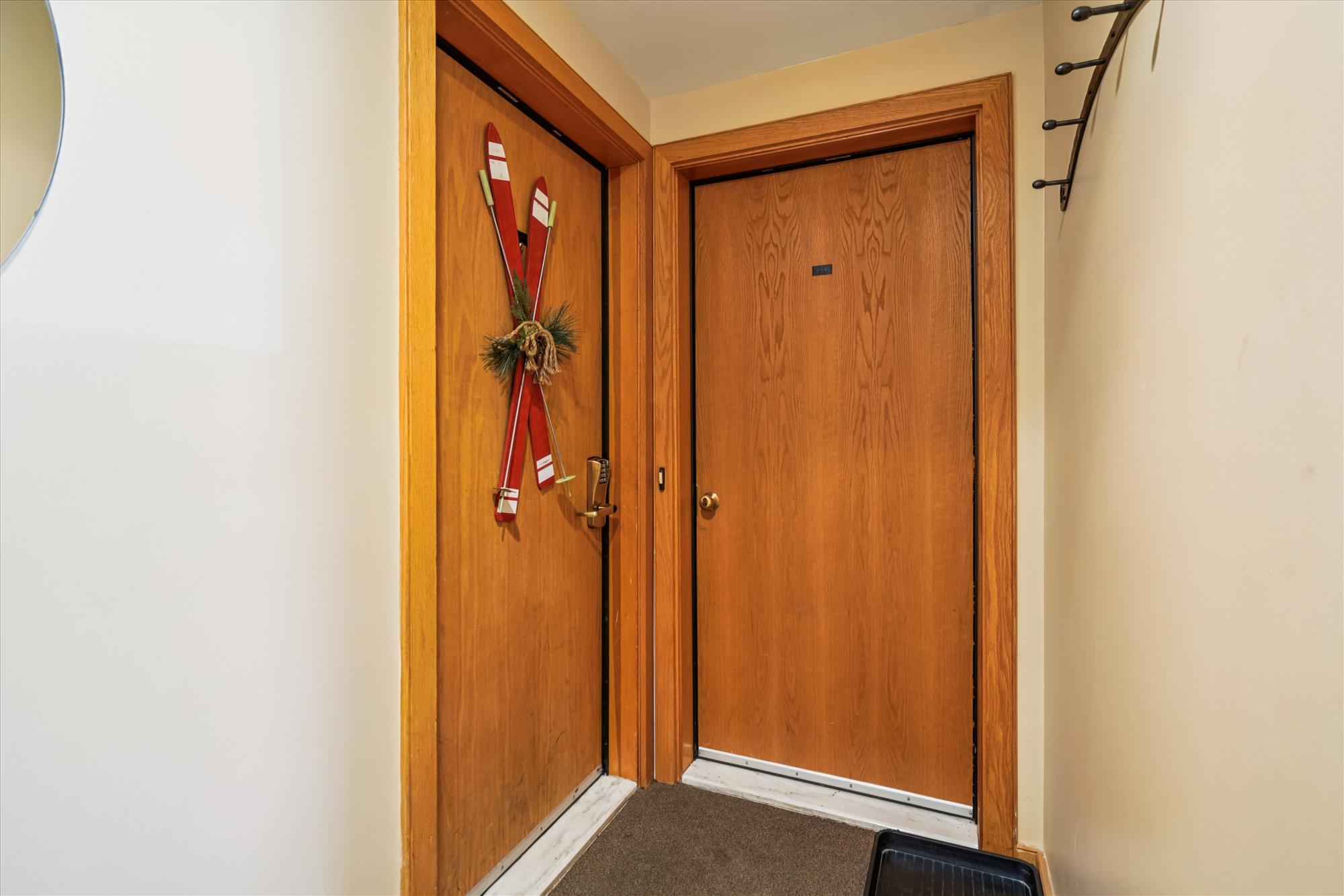 Private Condo Entry