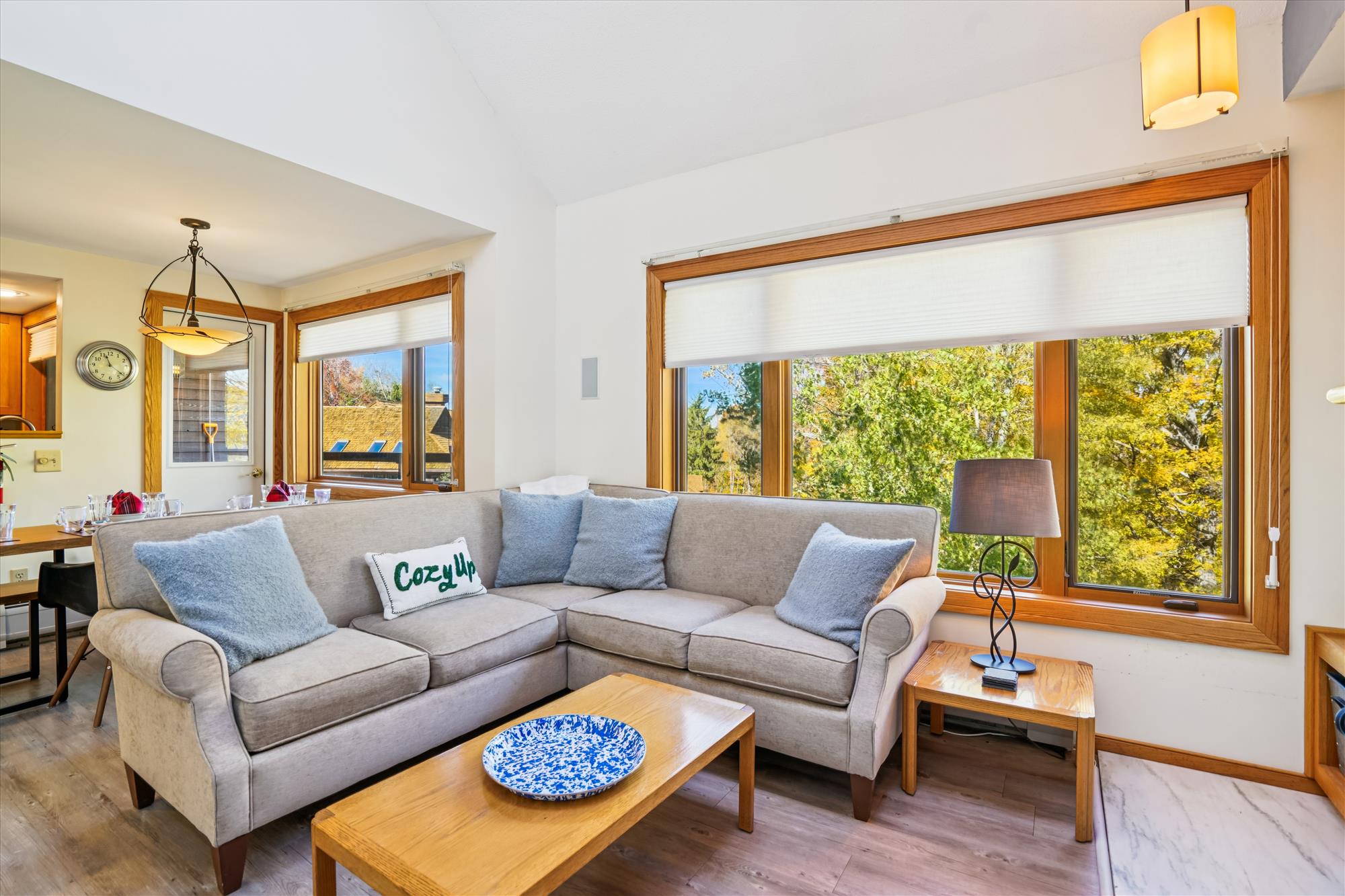 Highridge Condo Unit I3 | Photo 5