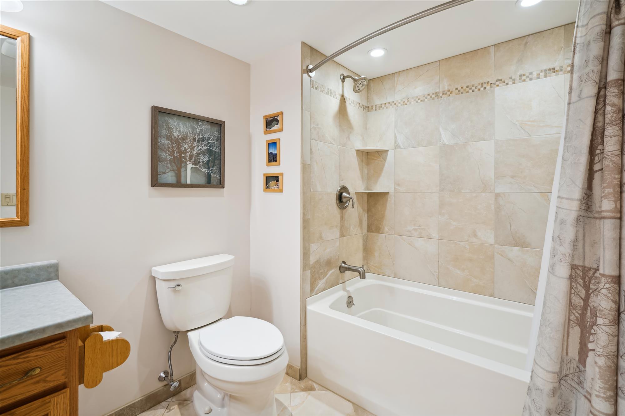 Full Bathroom