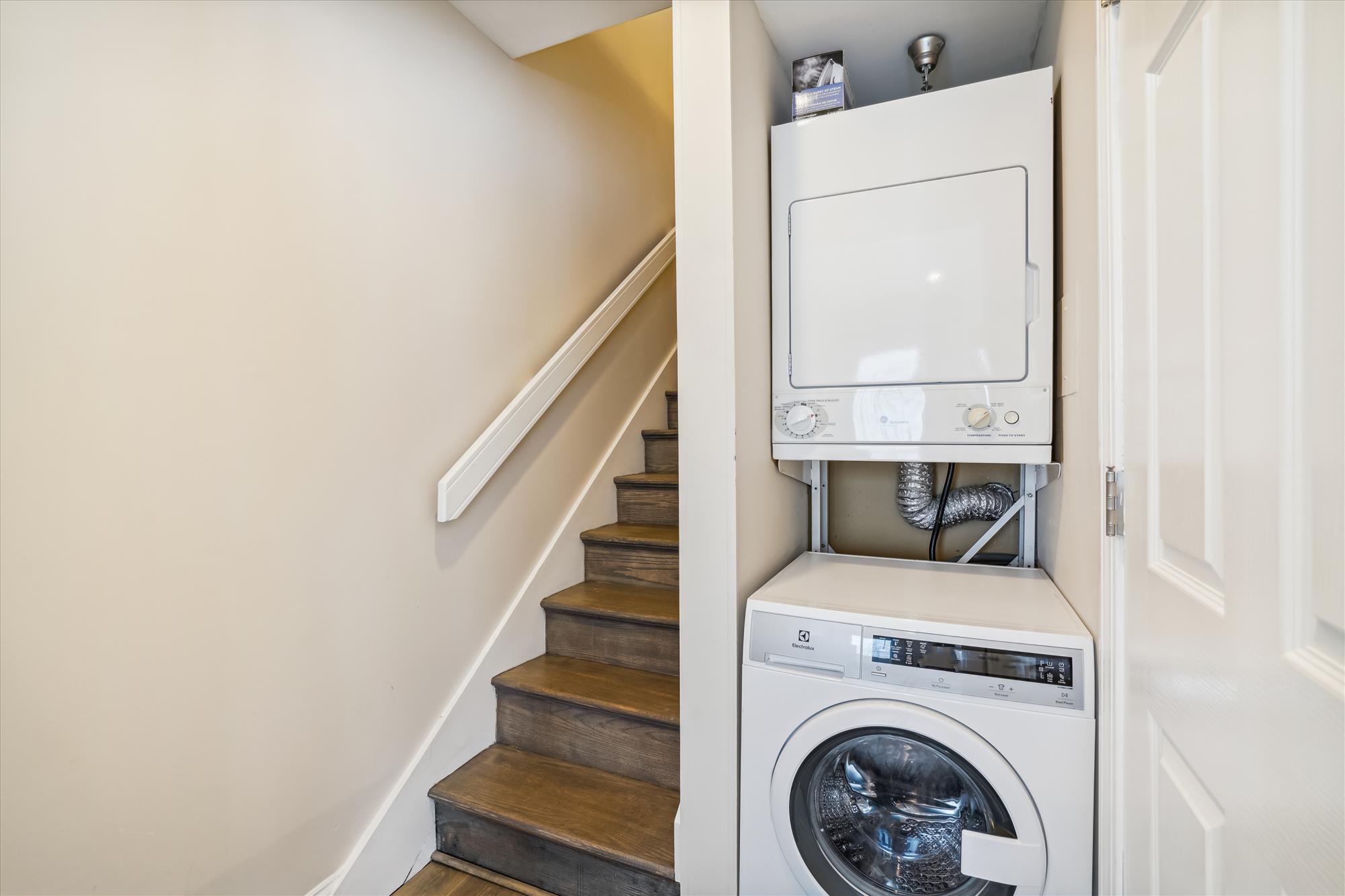 In-Unit Washer and Dryer