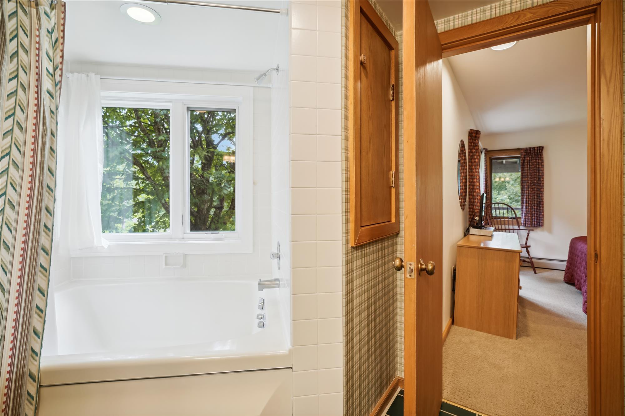 Bright Bathroom with Natural Light