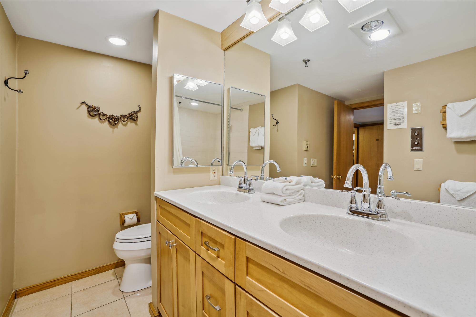 Bright Bathroom with Dual Sinks