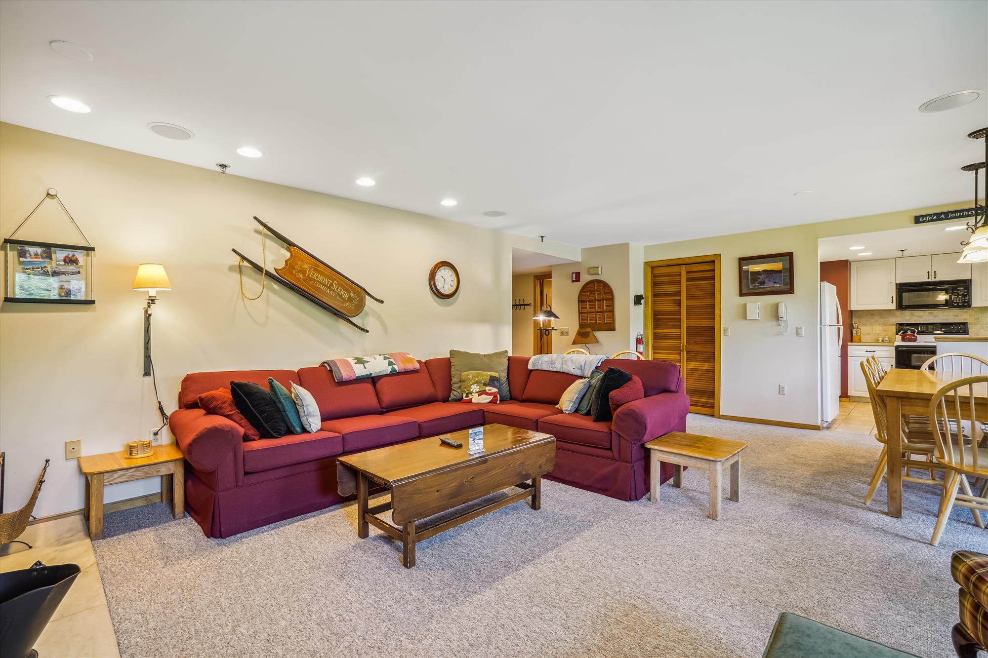 Highridge Condo Unit B12 2
