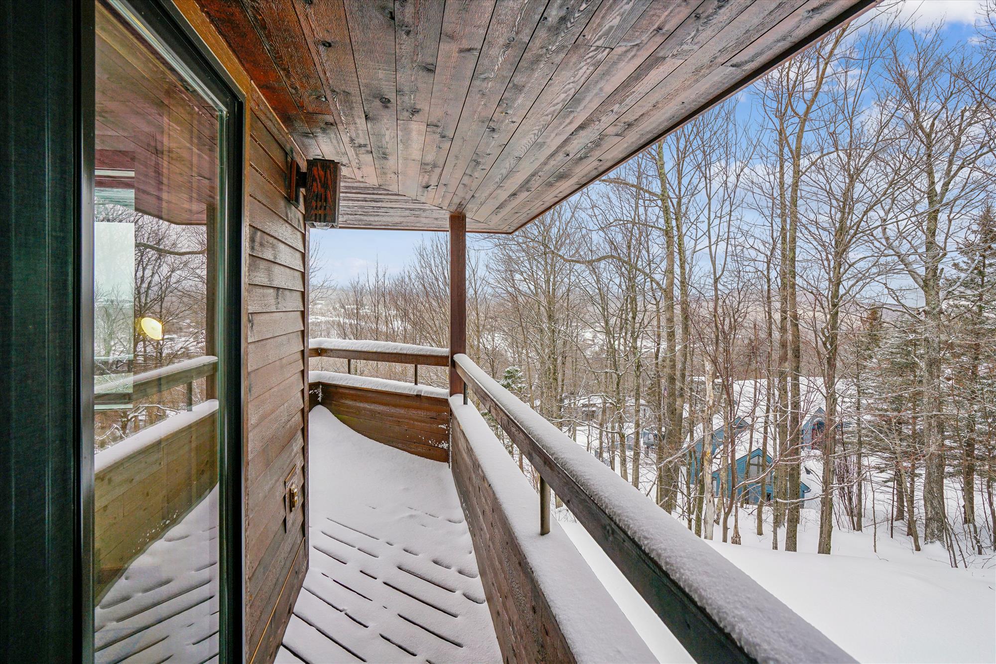 Private deck