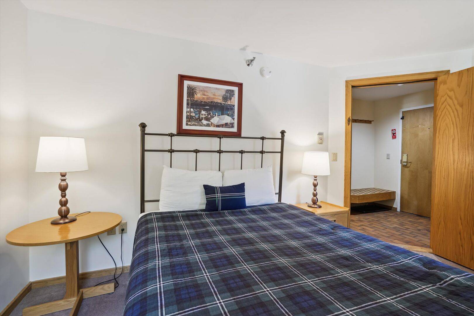 Inviting Guest Bedroom
