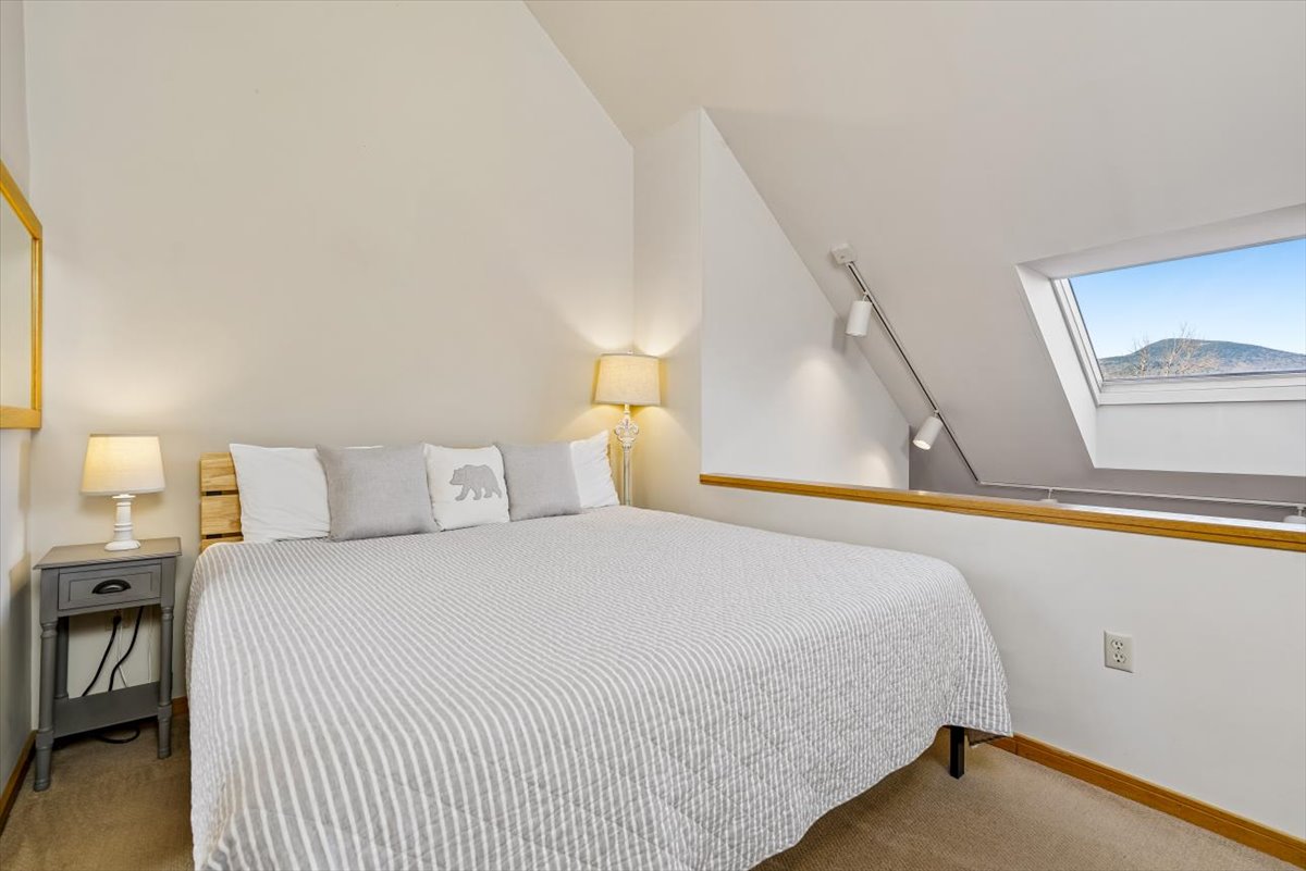 Sweet Dreams Under the Skylight