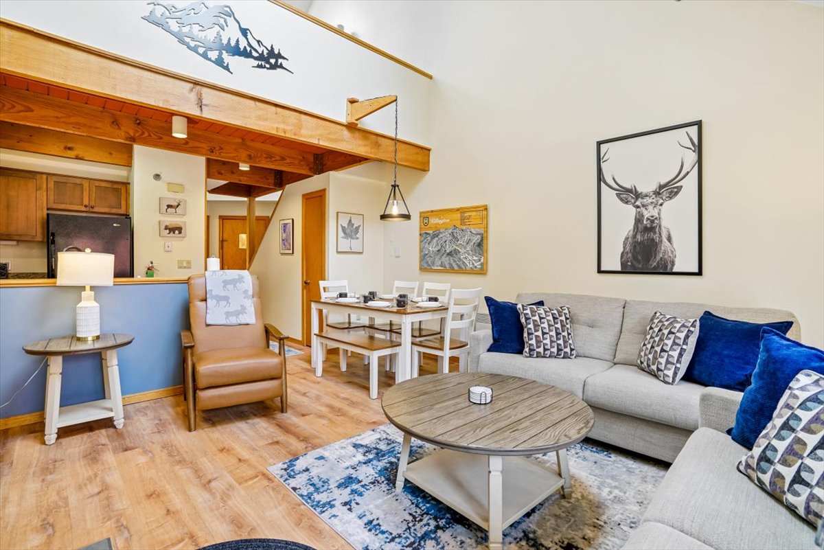 Mountain Charm Meets Everyday Comfort