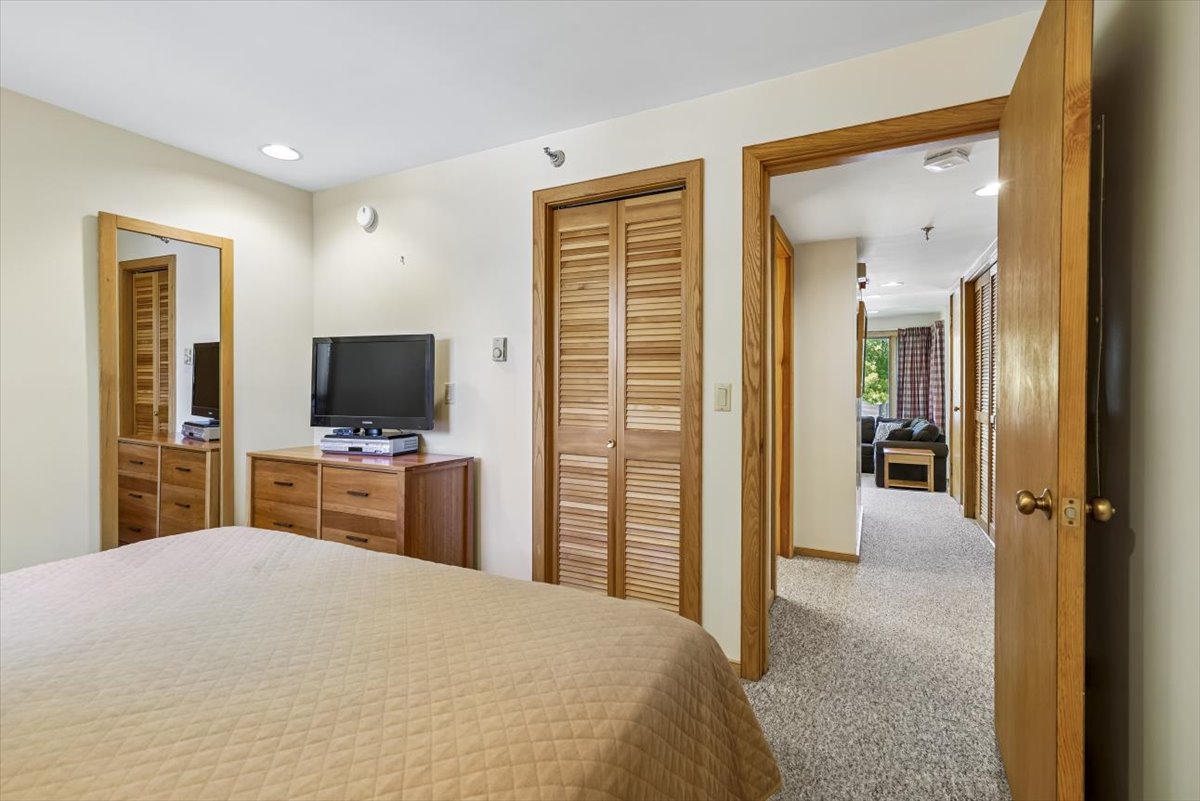 King Bedroom with Storage