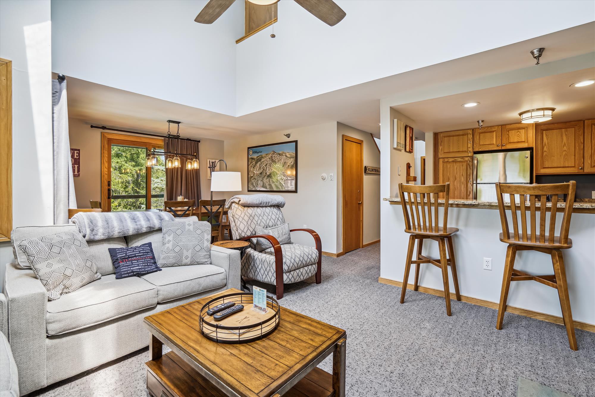 Open and Inviting Living Space