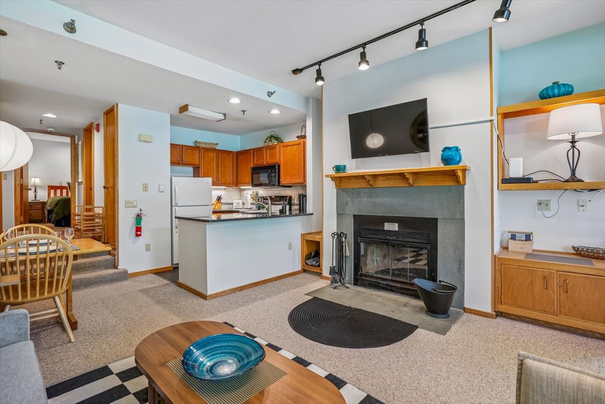 Highridge Condo Unit D5 4