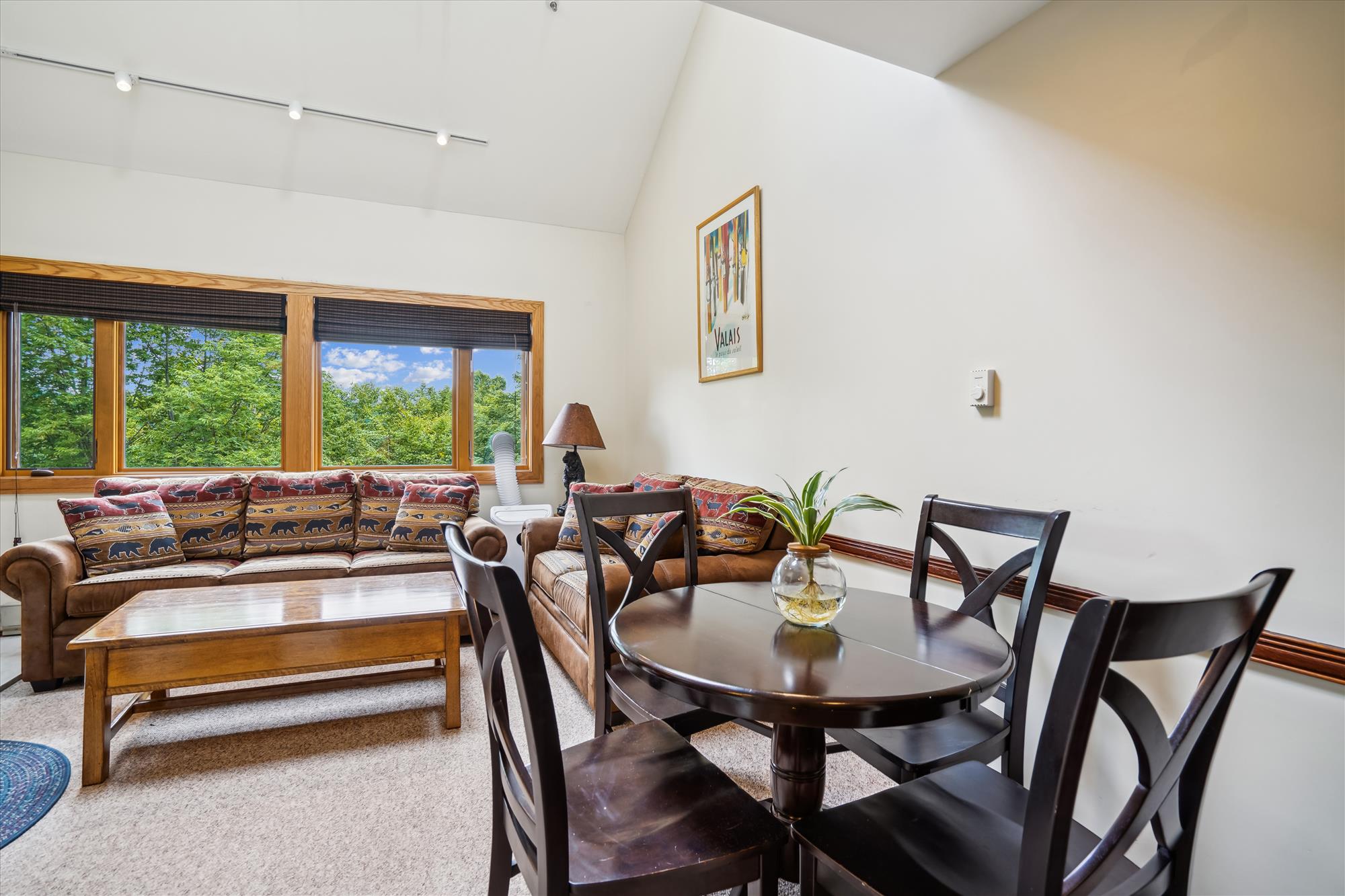 Dining Area for Four