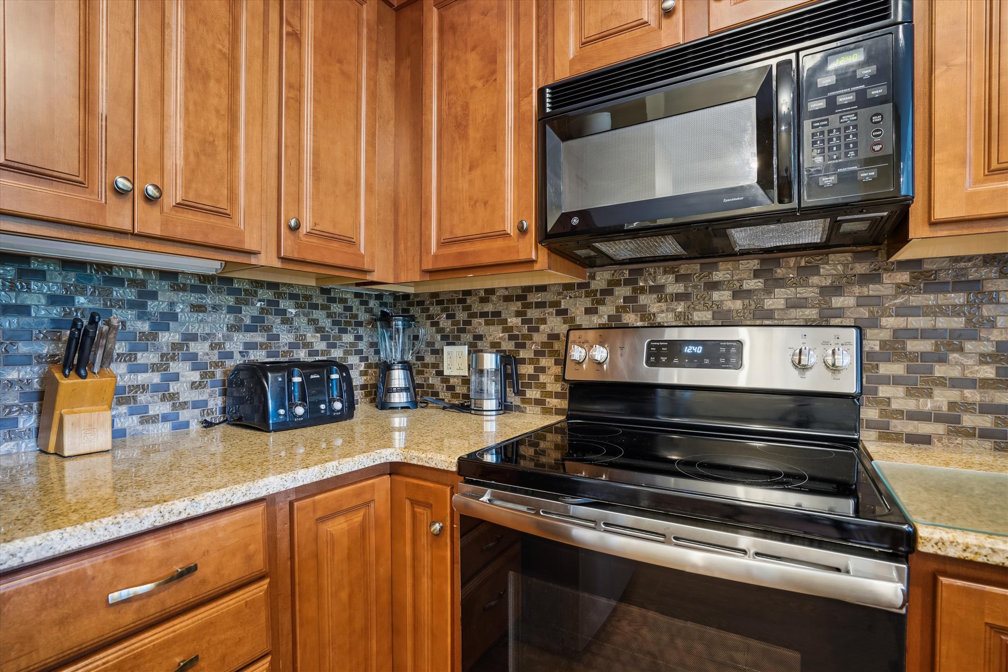Kitchen with Modern Finishes