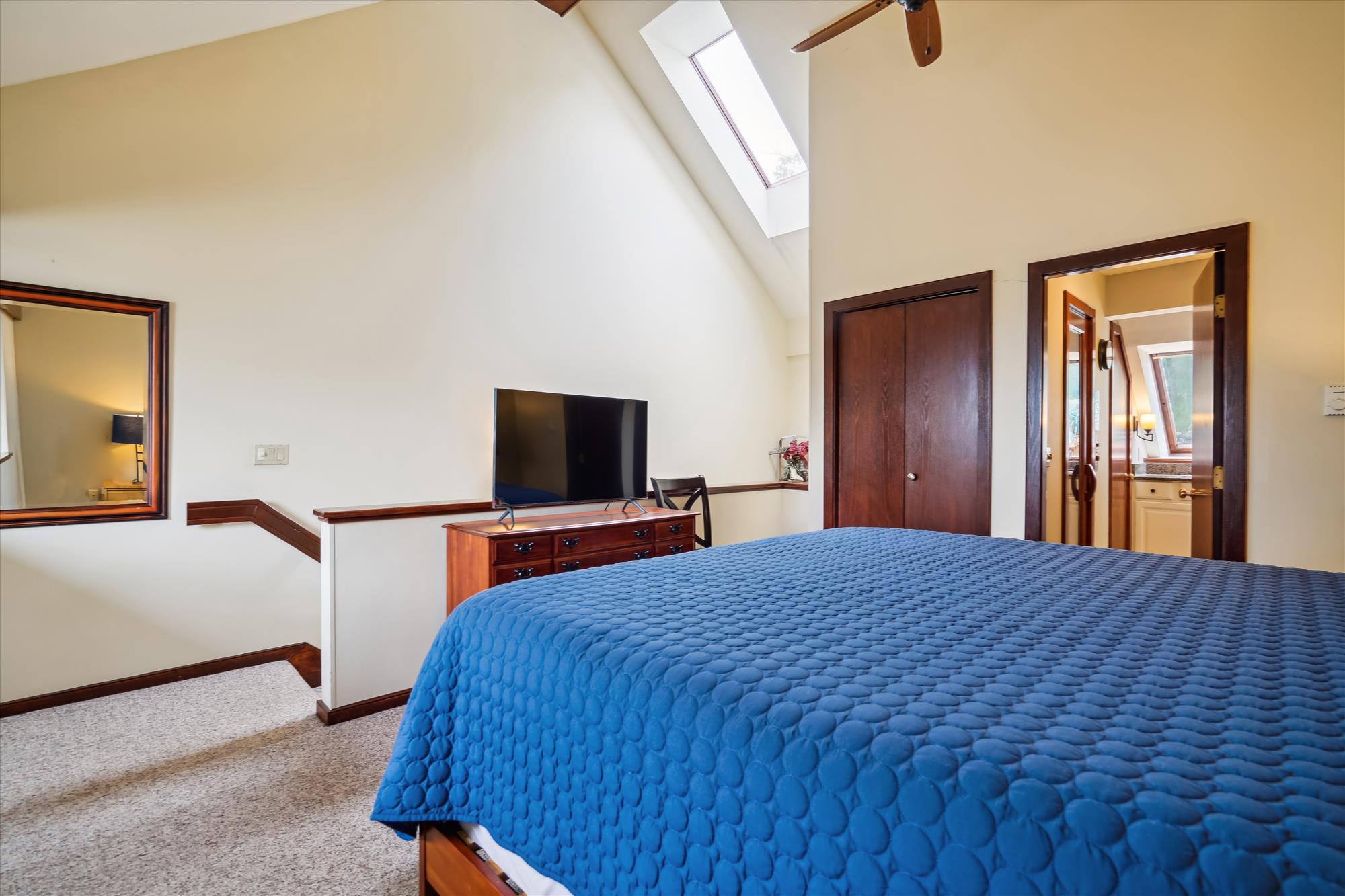 Loft Bedroom with Ensuite Access
