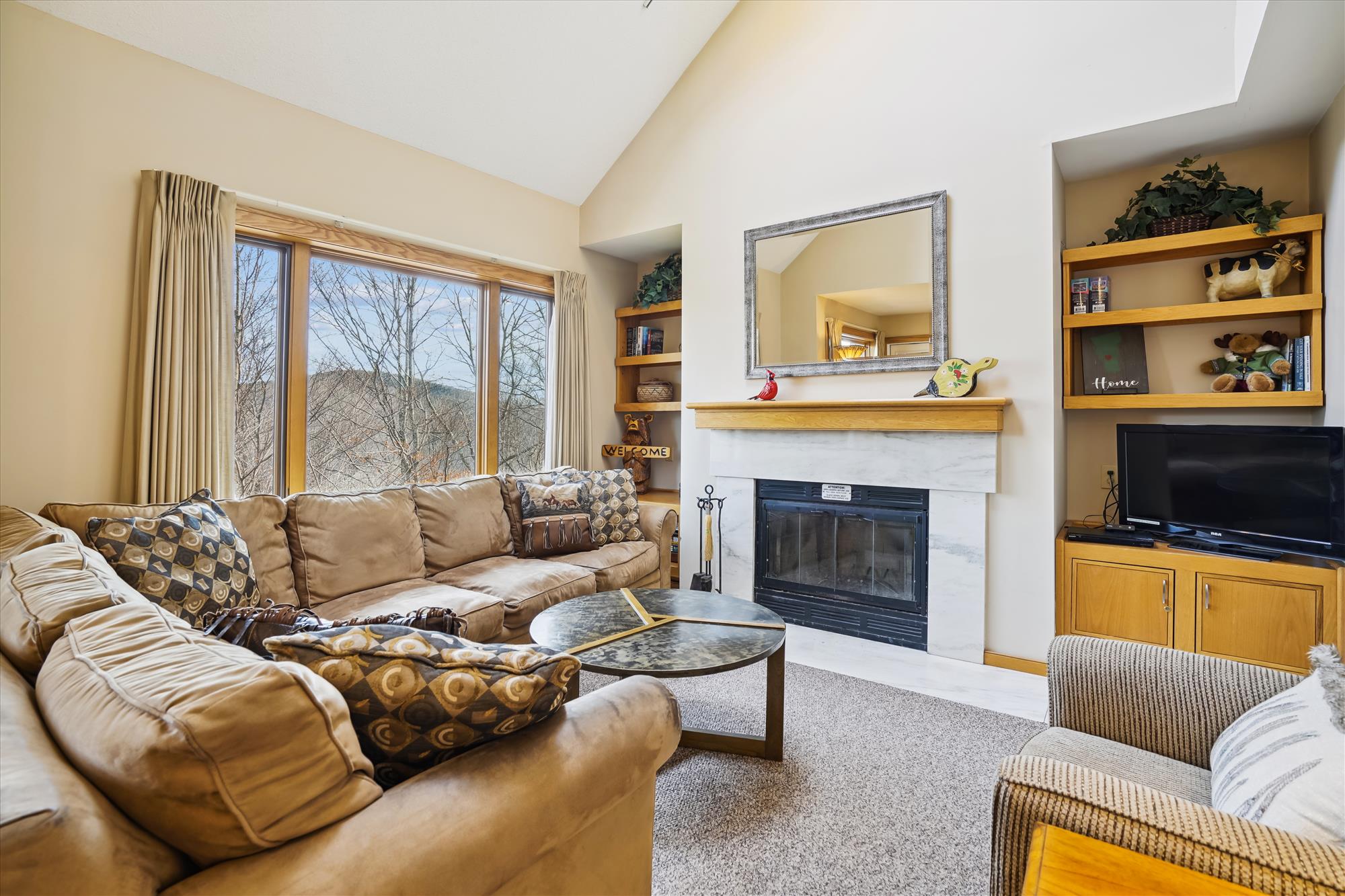 Highridge Condo Unit J5B 2