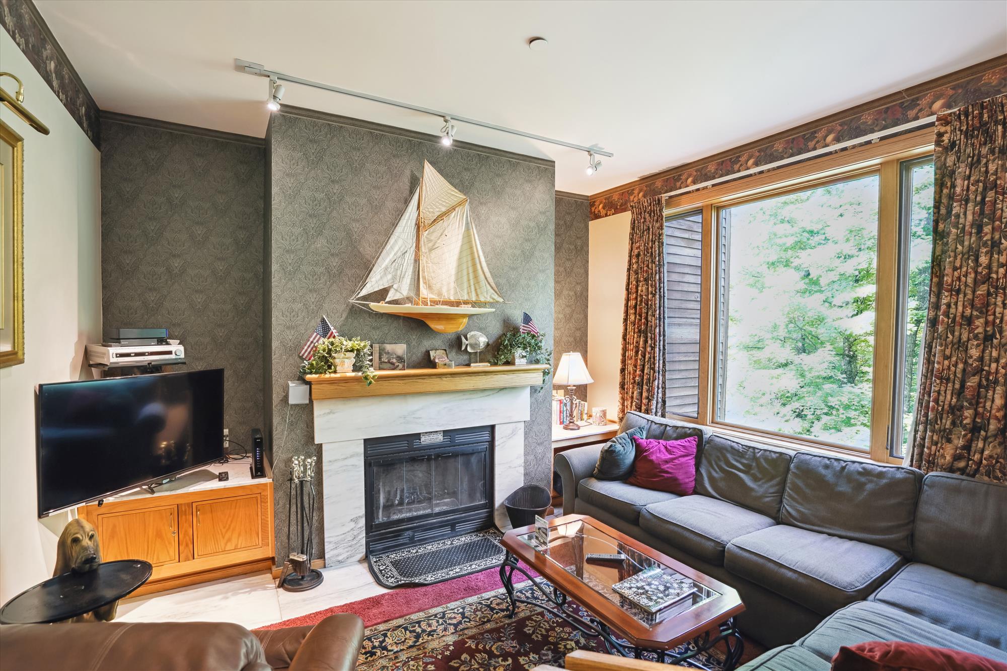 Highridge Condo Unit J6