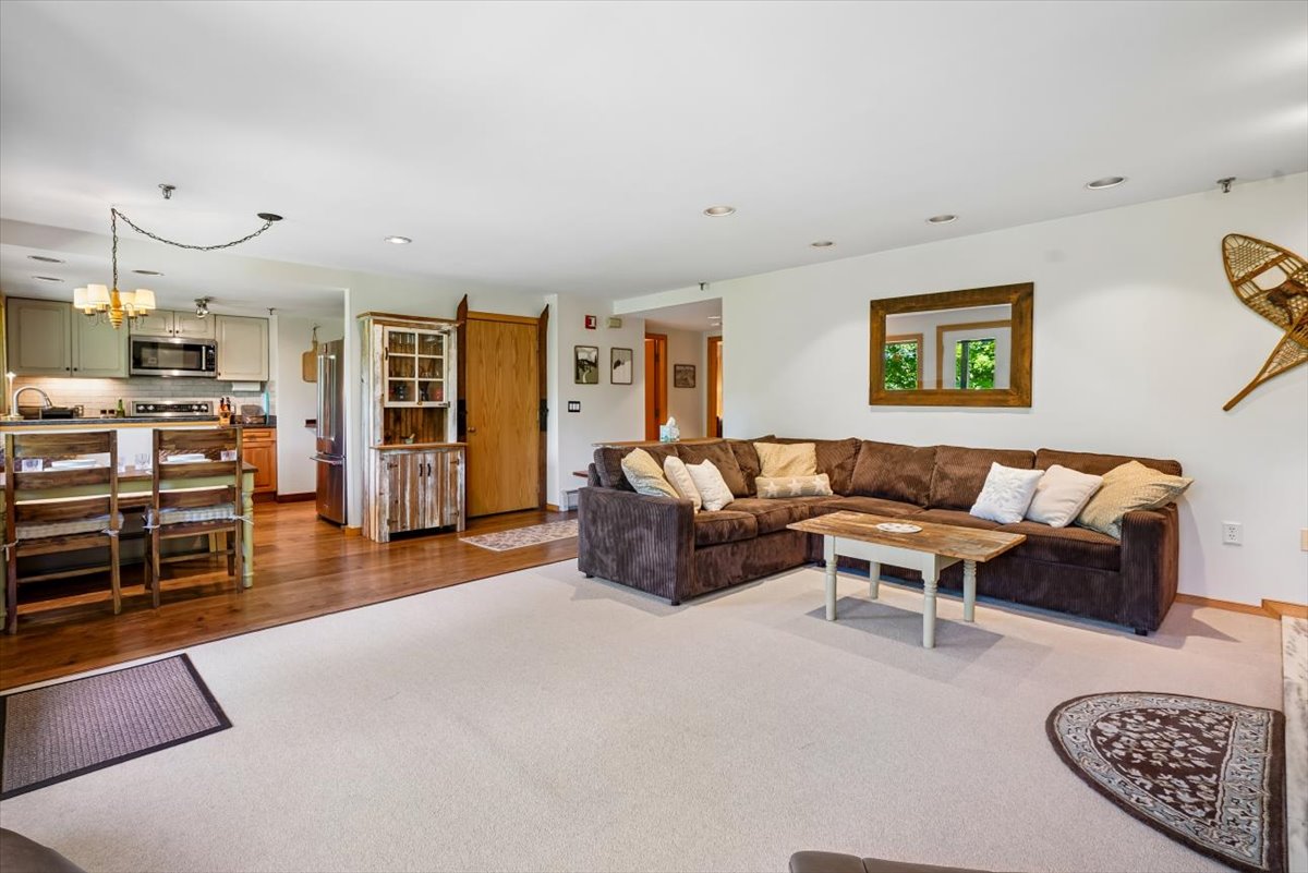Open and Easy Living