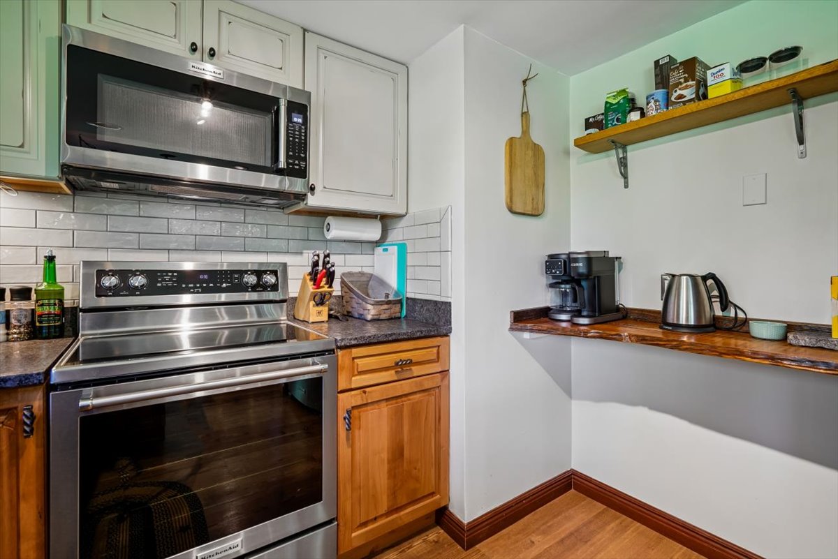 Kitchen Extras Close at Hand