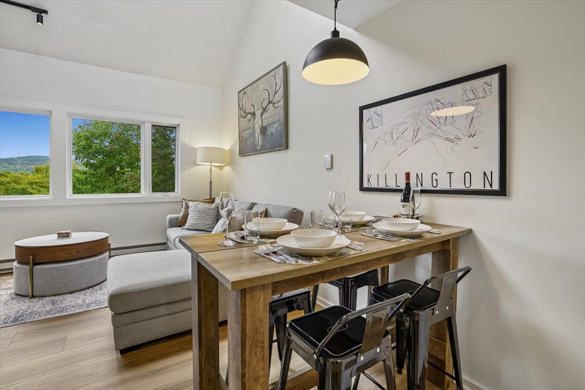 Dining Area with Mountain Views