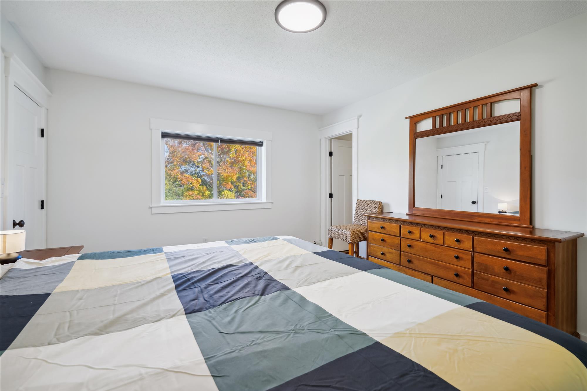 Wake Up to Vermont\'s Seasonal Beauty