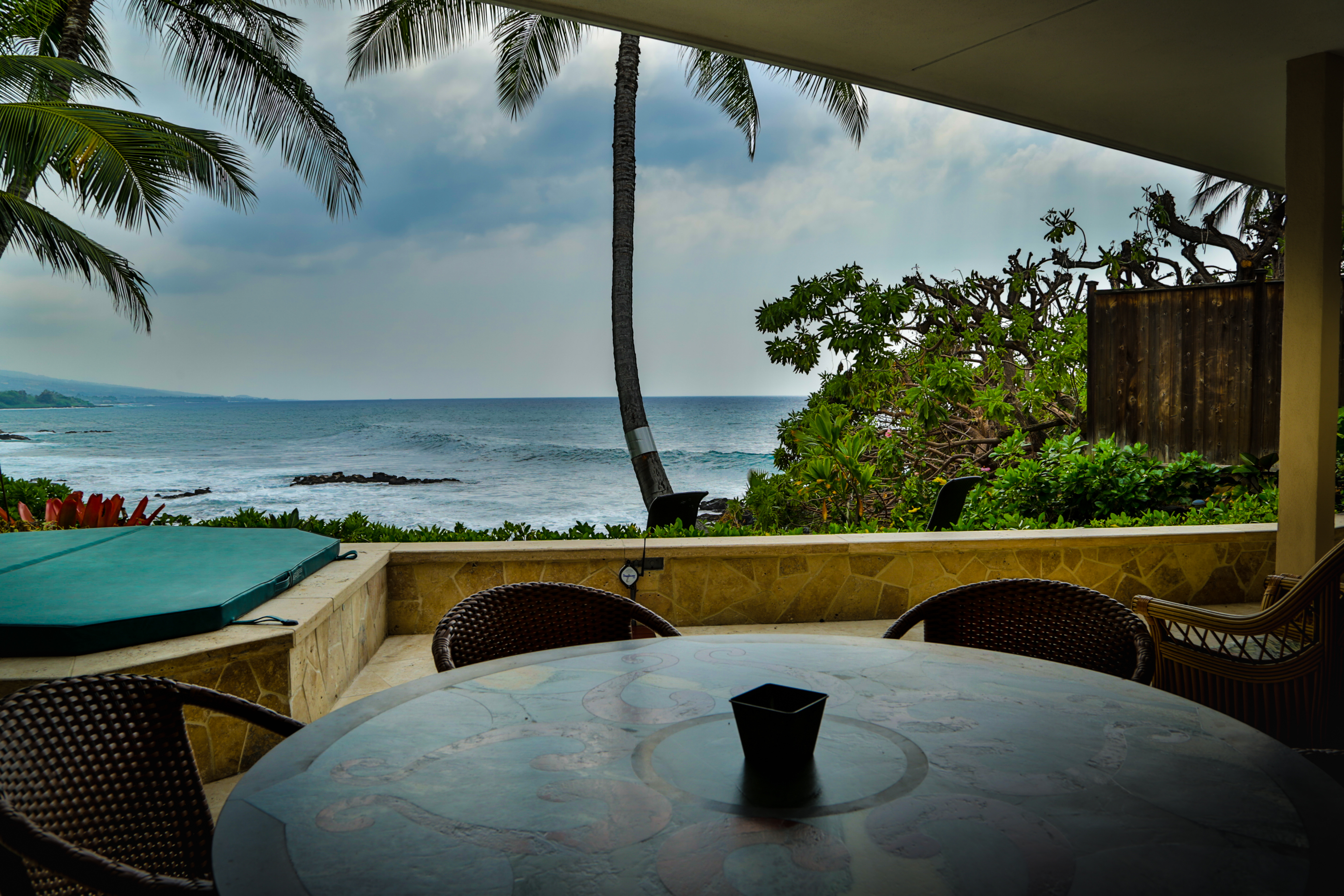 Alii Point 7 Oceanfront Kona Sunsets Vacation Rentals - 