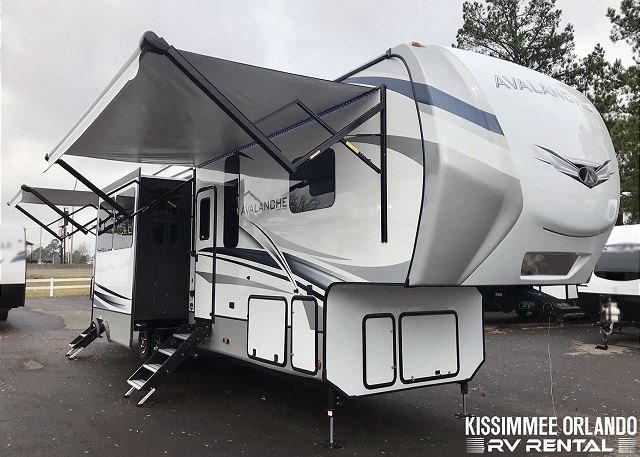 42ft Avalanche 378BH Fifth Wheel