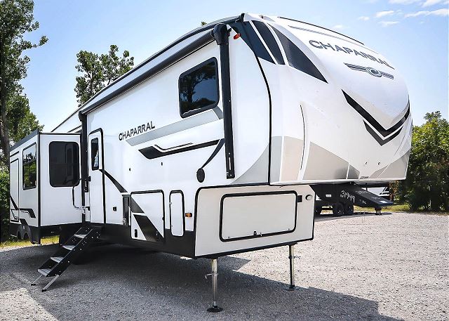 34ft Chaparral 284RL Fifth Wheel Trailer