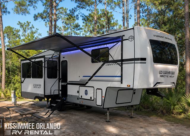 43ft Arctic Suite 3650 Fifth Wheel