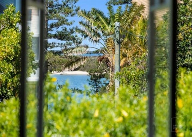 Leeding Shores 3BR Beachfront | Pet Friendly Stay!