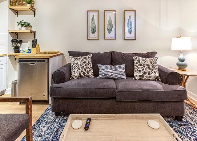 Lynwood Collection on Forsyth 11B 3
