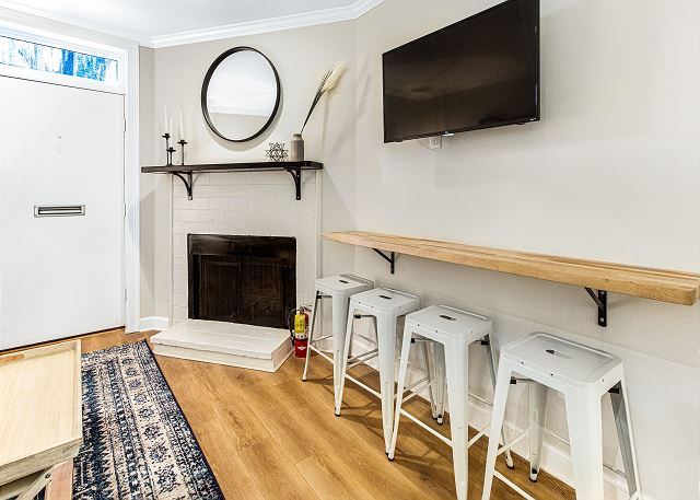 Lynwood Collection on Forsyth 11B 5